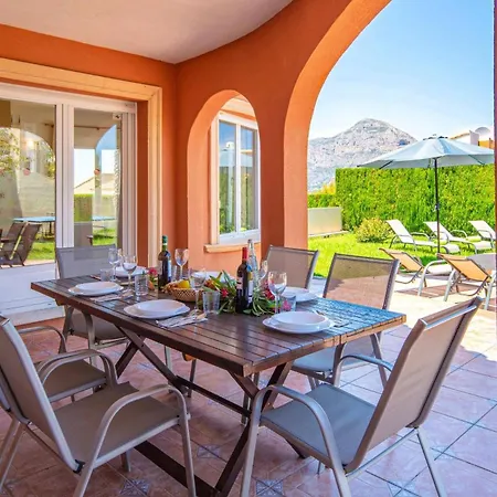 Villa Pomelo Blanco By